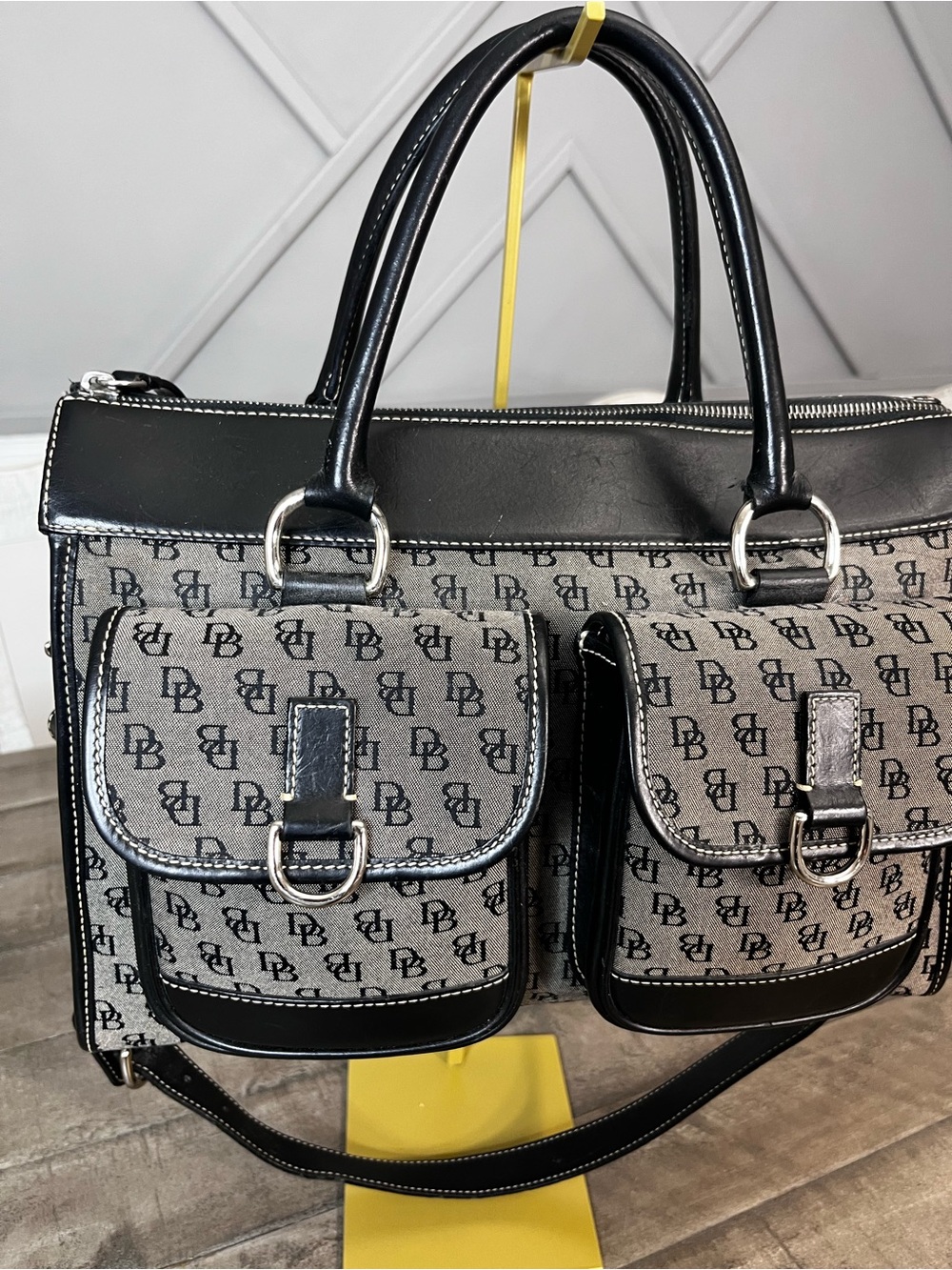 Dooney & Bourke DB Purse
Vintage Large Double
Pocket Tote Black Signature - Picture 8 of 12